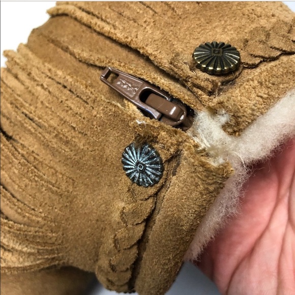 2 pairs MINNETONKA Moccasin fringe shearling Suede Booties - Picture 13 of 13